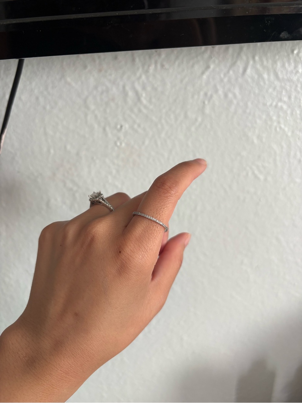 Delicate Silver Beaded Stackable Ring - Picture 2 of 2